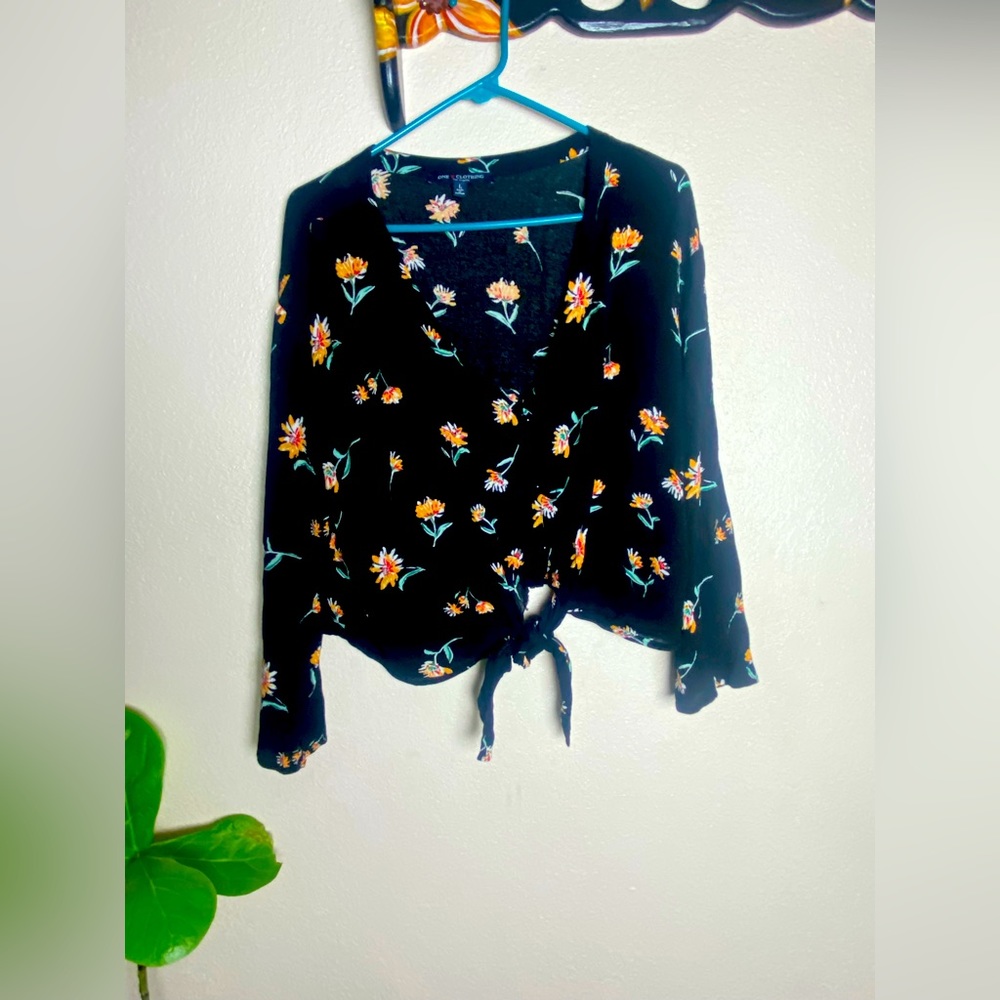 Floral Tie Crop Top